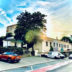 Pankrac Otel