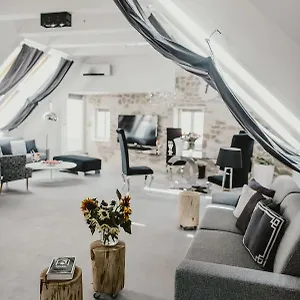Coco Chanel Boutique By Goodnite Cz Česká republika
