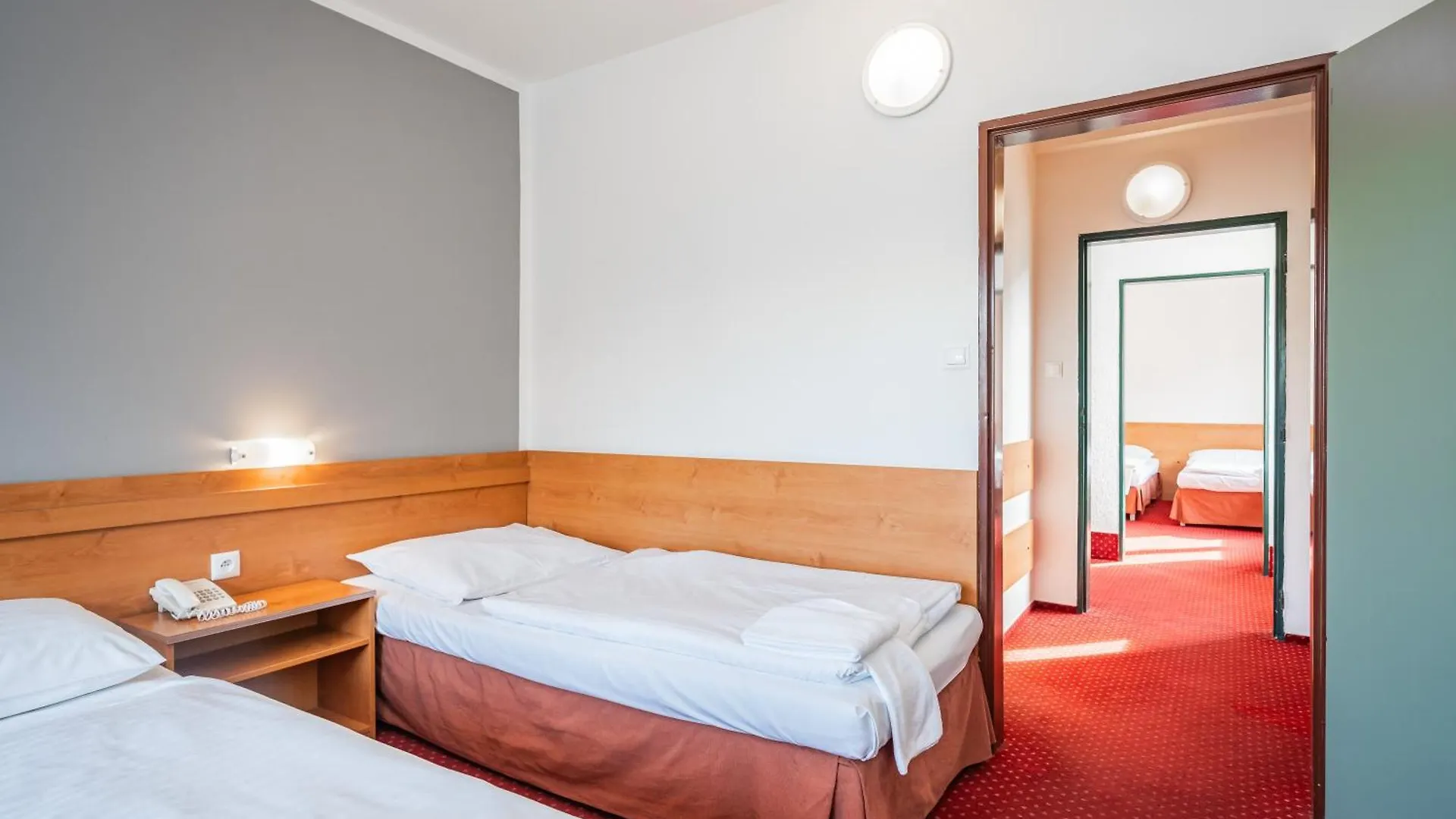 Hotel Globus Praha 3*,